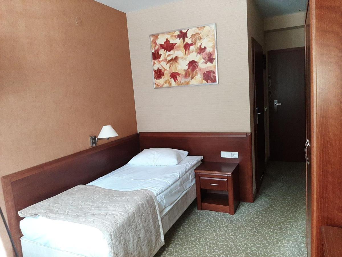 Centuria Hotel & Natural Spa ออกรอเจียเนียซ ภายนอก รูปภาพ